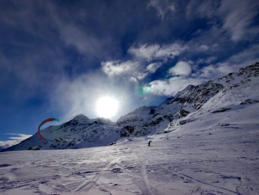 Nadine Stippler Snowkiting Bernina